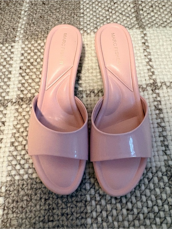 Marc Fisher Shoes - NEW Marc Fisher Pale Pink Patent Slide Mules